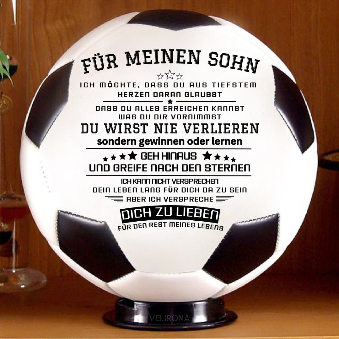 Für meinen Sohn – Einzigartiger Fußball mit besonderer Botschaft